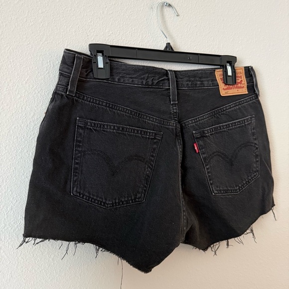 Levi's 501 Black Jean Shorts for Women Raw Hem 29 - Picture 2 of 6